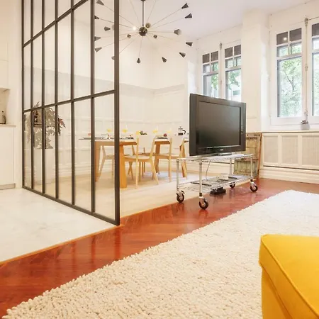 Elegante Y Moderno En El Corazon De Appartamento *