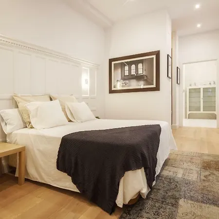 Elegante Y Moderno En El Corazon De בילבאו